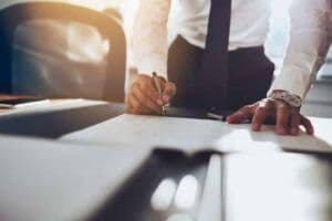 Saiba tudo sobre o contrato de uma obra